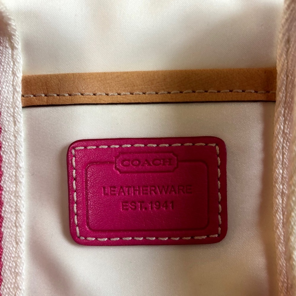 Coach Mini Hampton Tote - Picture 6 of 8